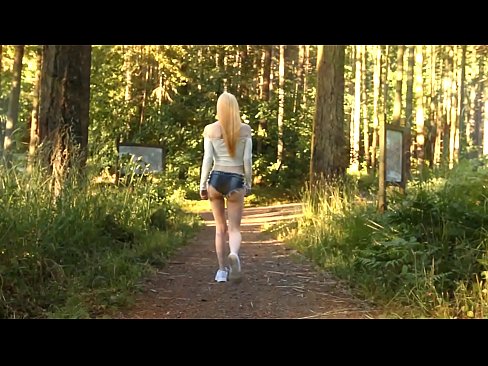 ❤️ Schöne Frau bewegt sich langsam, nicht nackt Video Sex video bei uns de.bladesoul.top ﹏